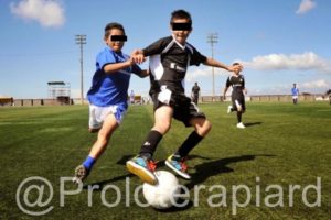 El calentamiento 11 + Kids reduce las lesiones en el fútbol infantil