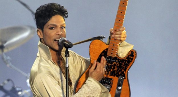 prince-guitarra-reuters